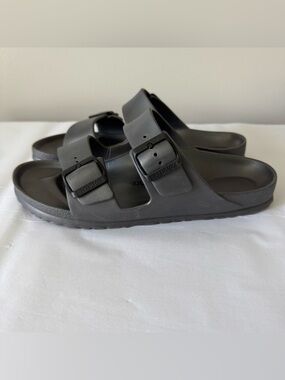 BIRKENSTOCK Size 10 - Size 41 Women’s Gray Sandals
